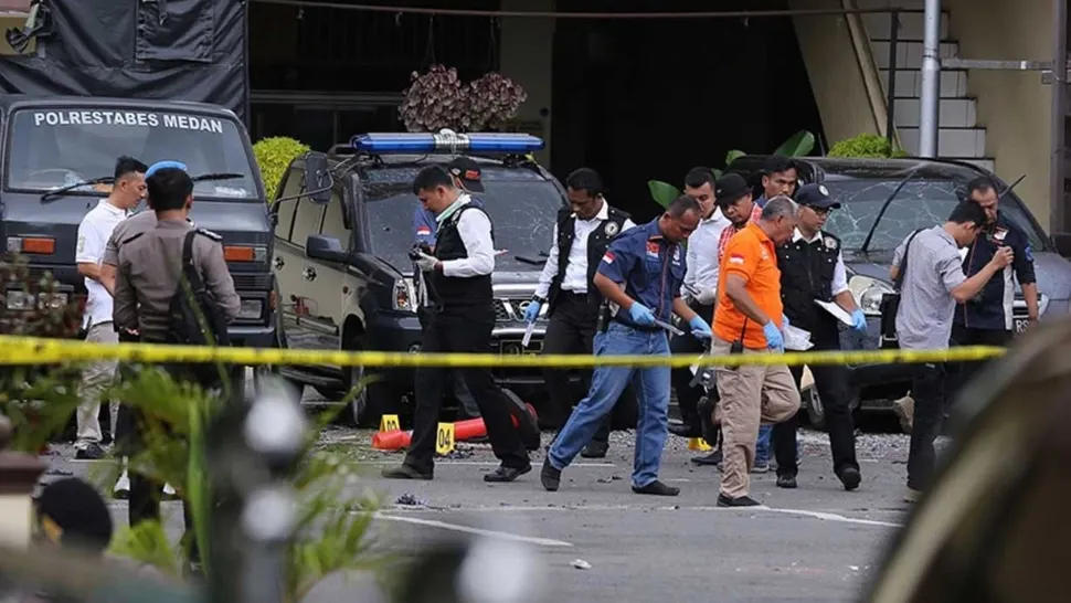 Explozie puternică la o catedrală catolică de Florii în Indonezia Foto: Twitter.com