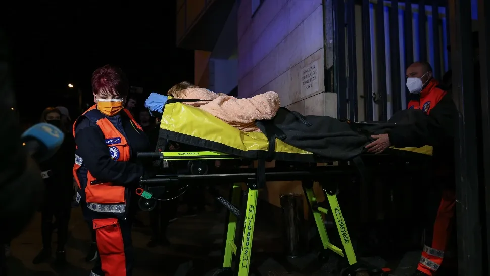 Evacuare Spital Foisor - sursa foto: Sabin Cirnovean, INQUAM