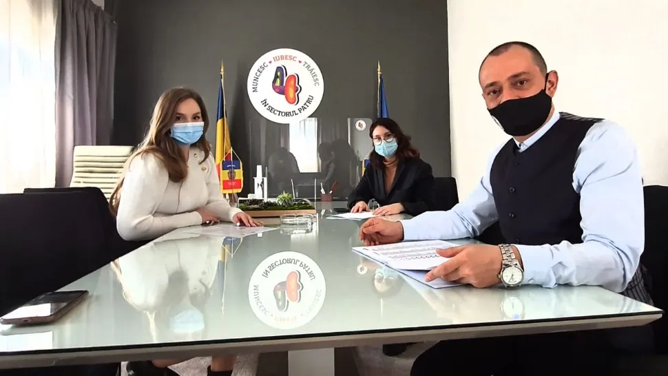 Sectorul 4 al Municipiului București acordă anual peste 15.000 de burse școlare