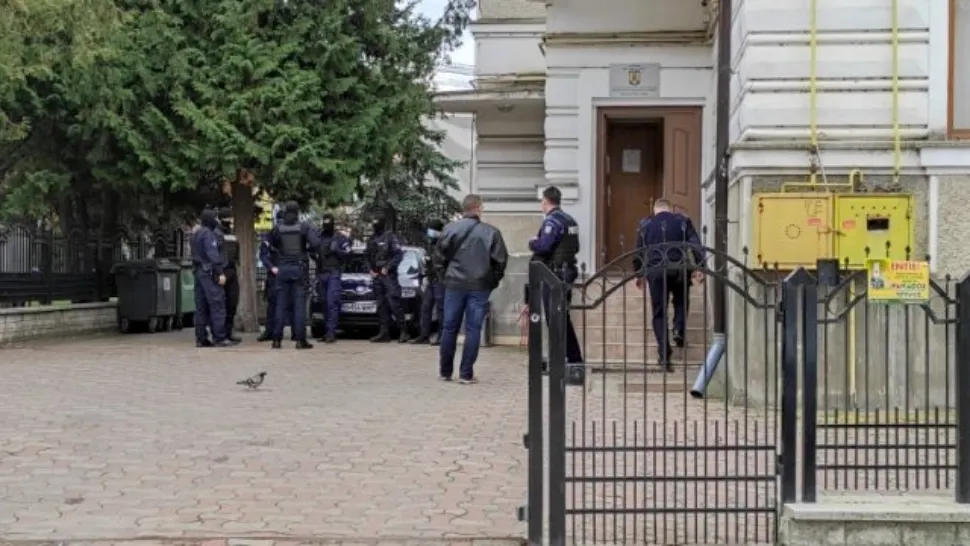 Arestari in dosarul cluburilor de fite din Neamt (sursa foto: mesagerulneamt.ro)