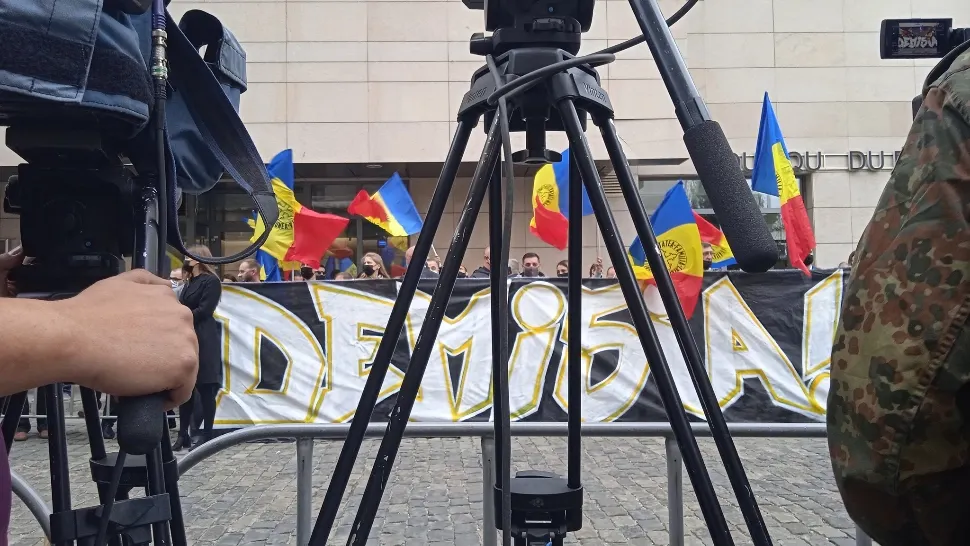 Protest AUR în fața Ministerului Sănătății