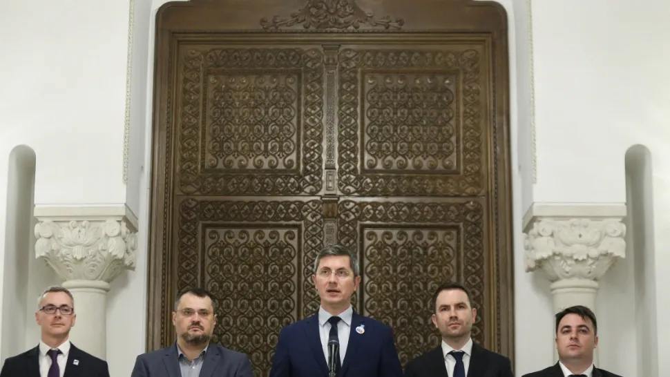 Vicepremierul Dan Barna și miniștrii USR Plus