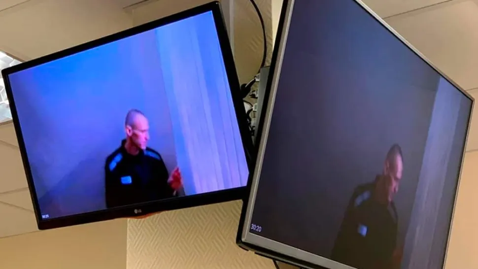 Aleksei Navalnîi, audiat prin videoconferință