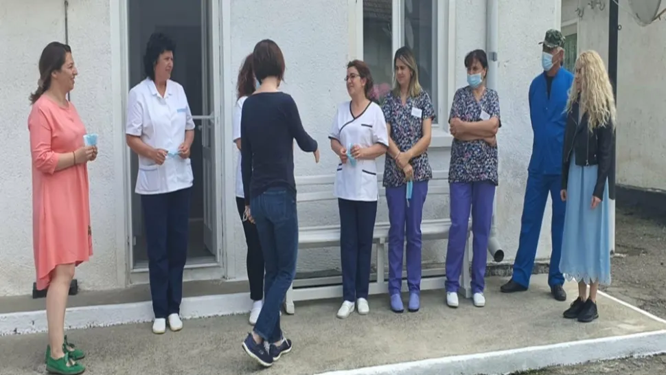 Ministrul Sănătății, Ioana Mihăilă, și secretarul de stat Monica Althamer, în vizită la Spitalul Tichilești din Tulcea / Foto: Facebook Ministerul Sănătății