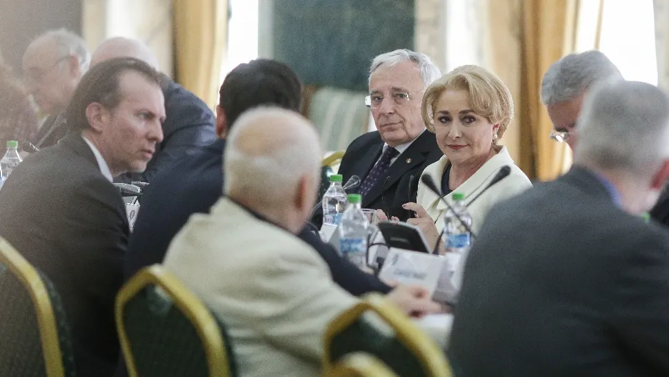 MUTARE neașteptată a lui Mugur Isărescu! Viorica Dăncilă - CONSULTANT de strategie la vârful Băncii Naționale Foto: INQUAM/Octav Ganea