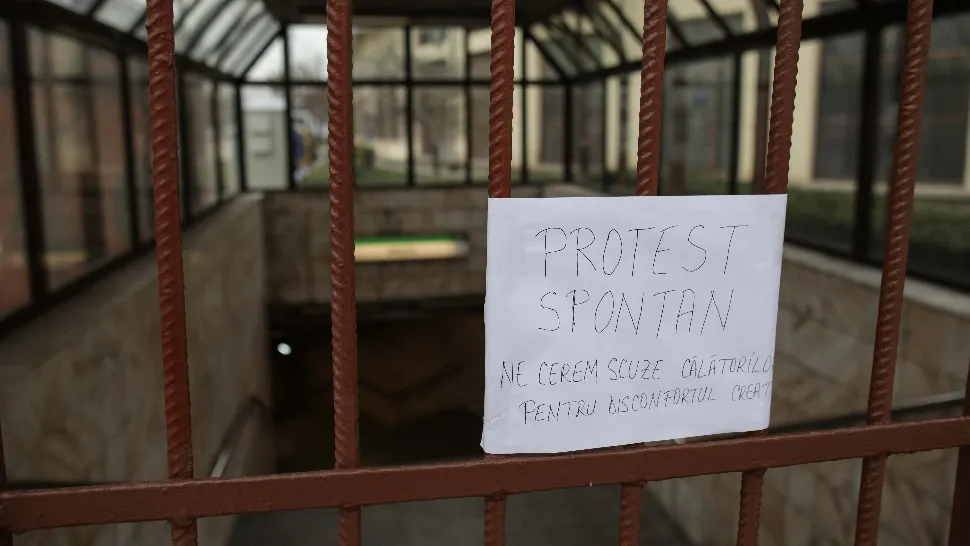 Blocarea metroului nu e faptă de terorism / Foto: Inquam