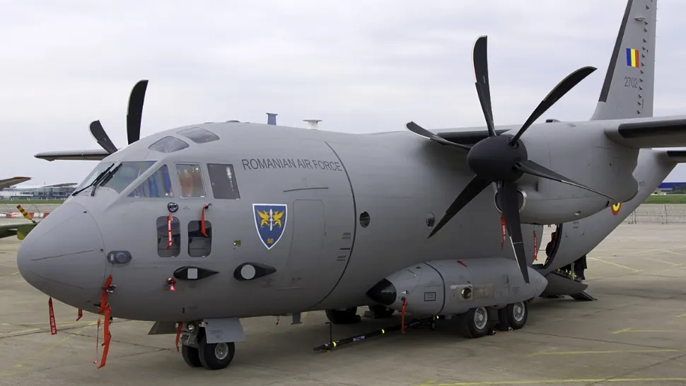 Pacient nou-născut aflat în stare gravă, transportat cu o aeronavă Spartan în Italia