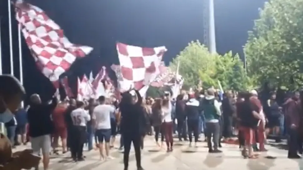 Sărbătoare fără restricții după promovarea Rapidului