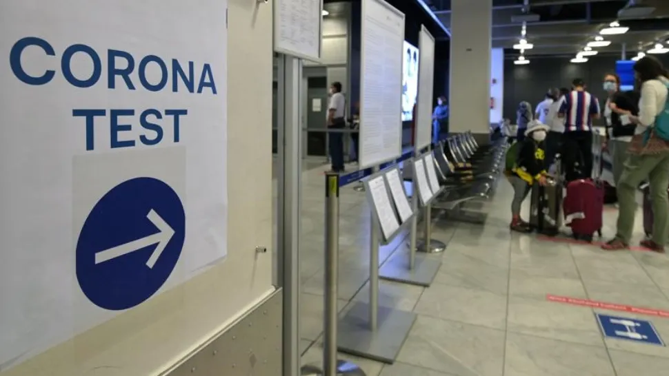Aeroport - imagine cu notă sugestivă