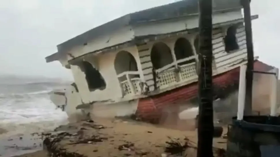 India, lovită de ciclonul Tauktae. Foto: captură YouTube