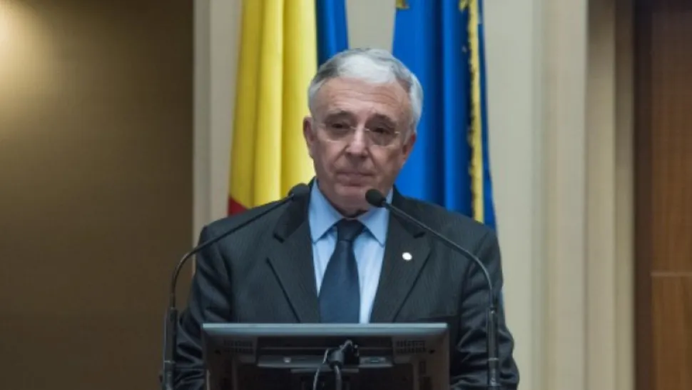 Mugur Isărescu, guvernatorul BNR