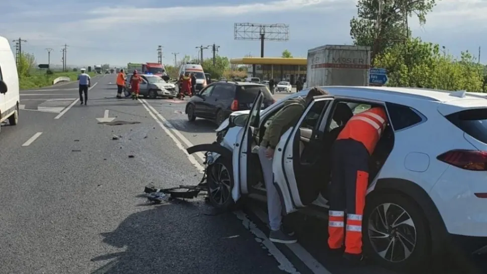Mașina implicată în accidentul de pe E85 (sursă ISU Vrancea)
