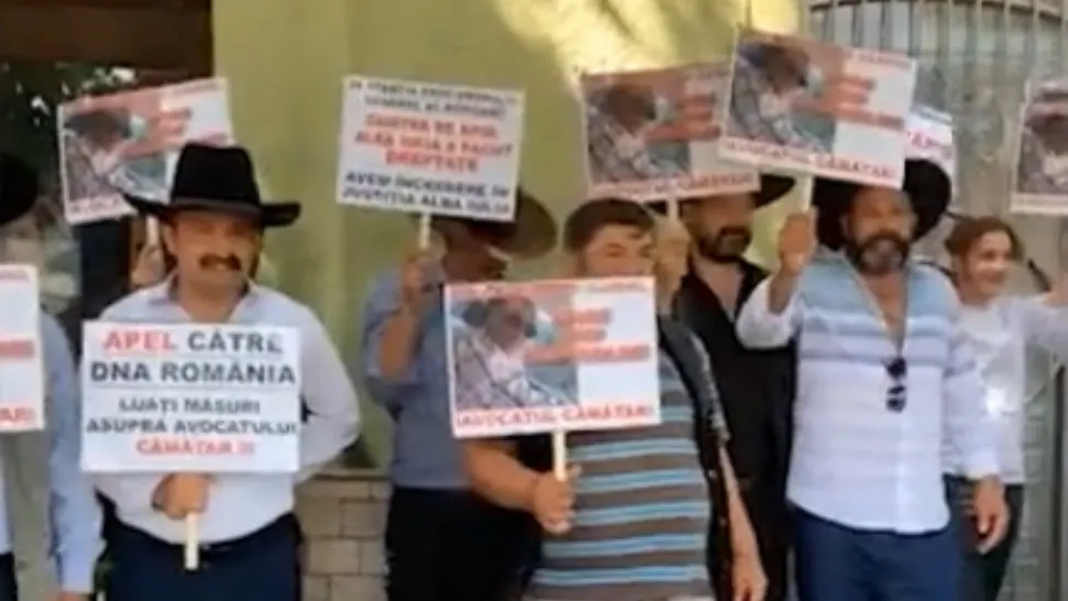 Protest împotriva cămătăriei