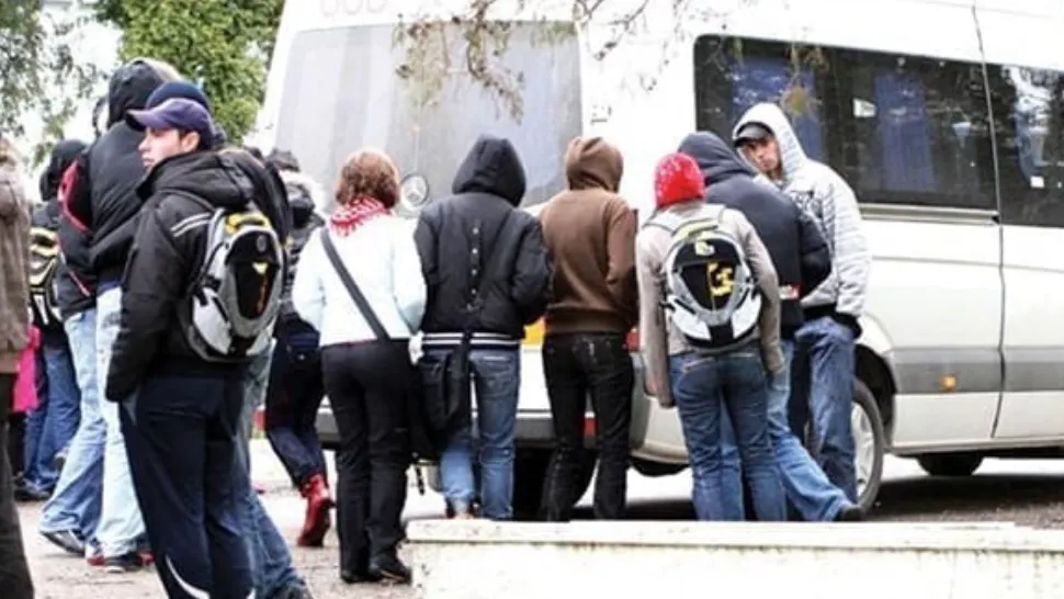 Elevii cer deblocarea transportului în comun