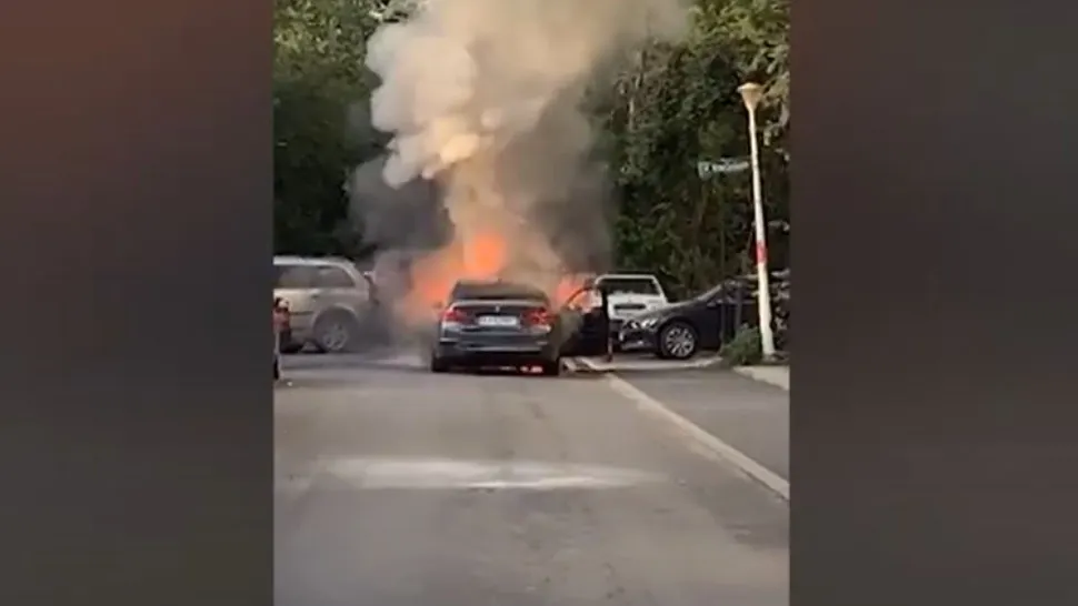O masina a luat foc