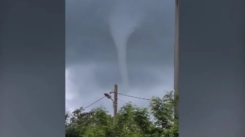 O nouă tornadă a creat panică în judeţul Tulcea