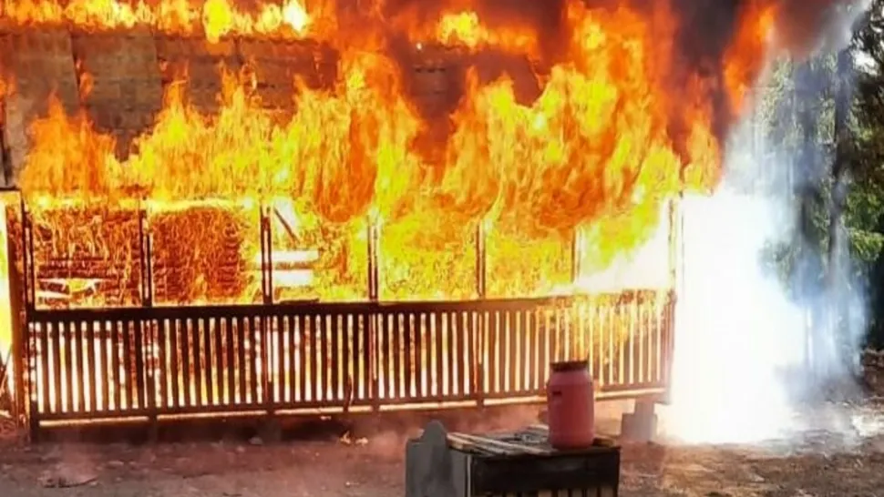 Cabană în flăcări la Straja