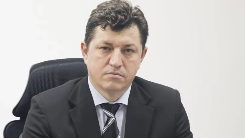 Cosmin Tabără, ales președintele PNL Timișoara, după tensiuni între liberali, aplanate de Poliție