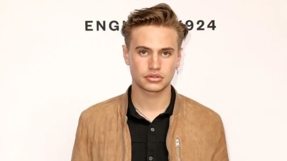 Daniel Mickelson 1997 - 2021