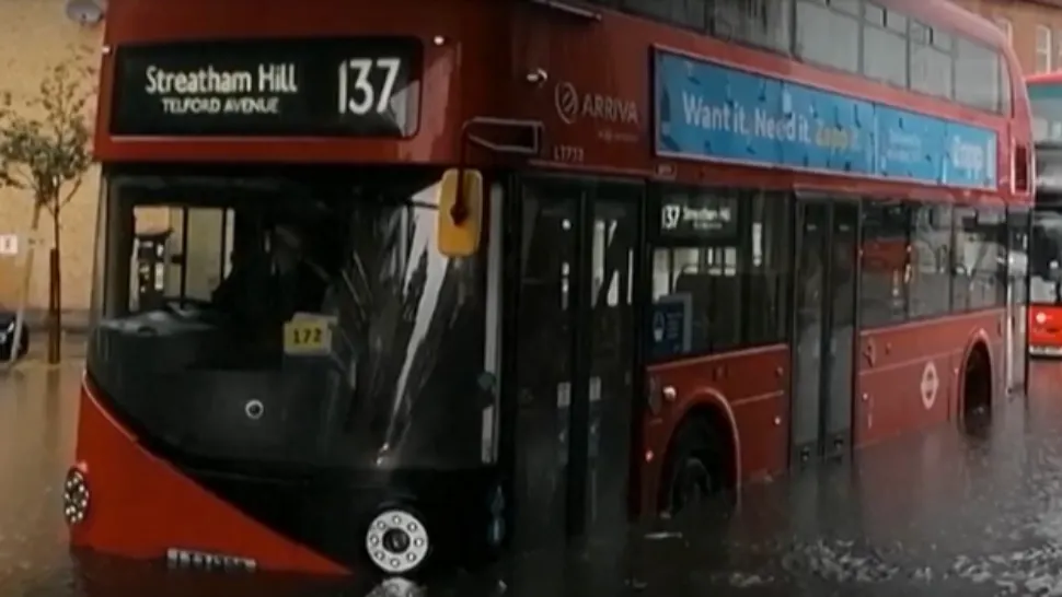 Inundații Londra. Foto: captură YouTube