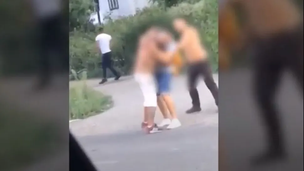 Bătaie în stradă Vrancea. Captură video