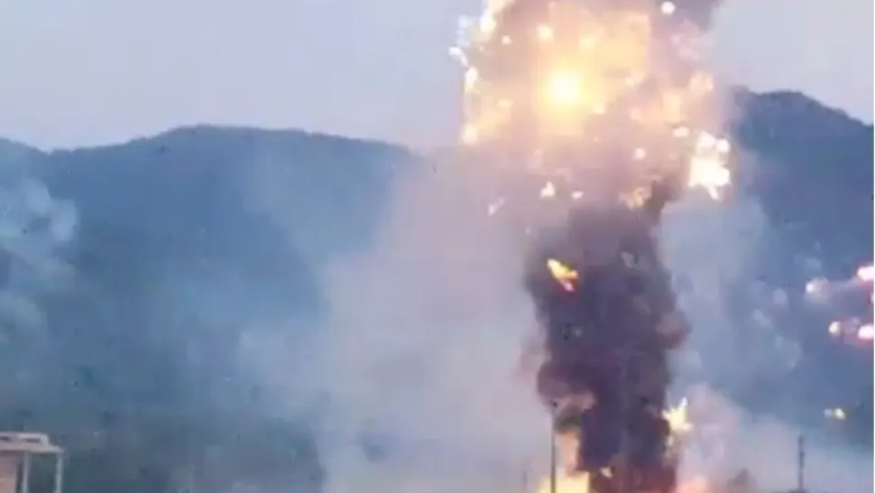 Explozie la uzina de armament