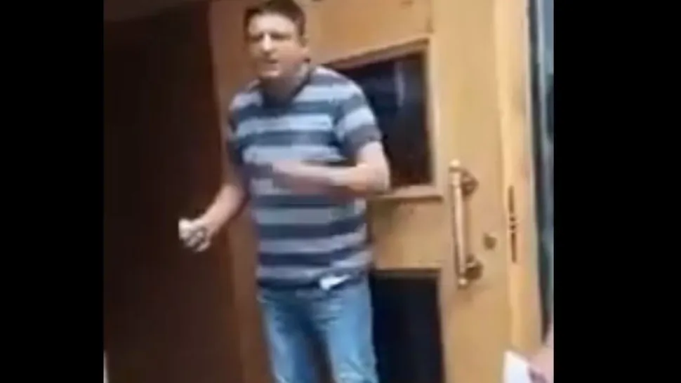 Un bărbat amenință cu detonarea unei grenade în sediul guvernului ucrainean. Foto/captură video