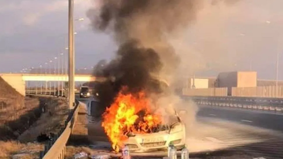 O masina a luat foc