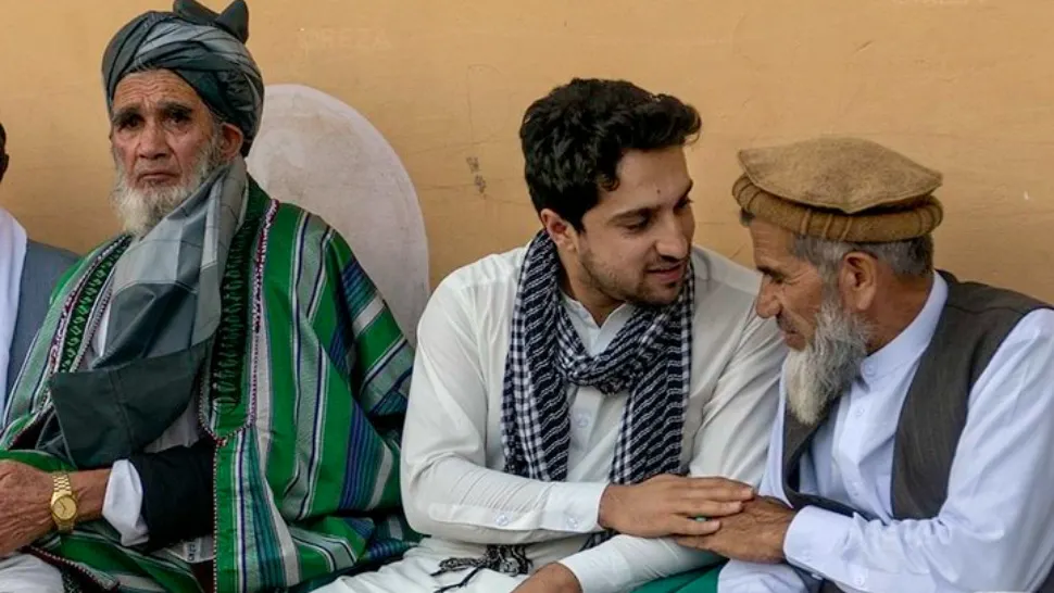 Ahmad Massoud, liderul rezistenței anti-talibane din Afganistan Foto: Twitter.com