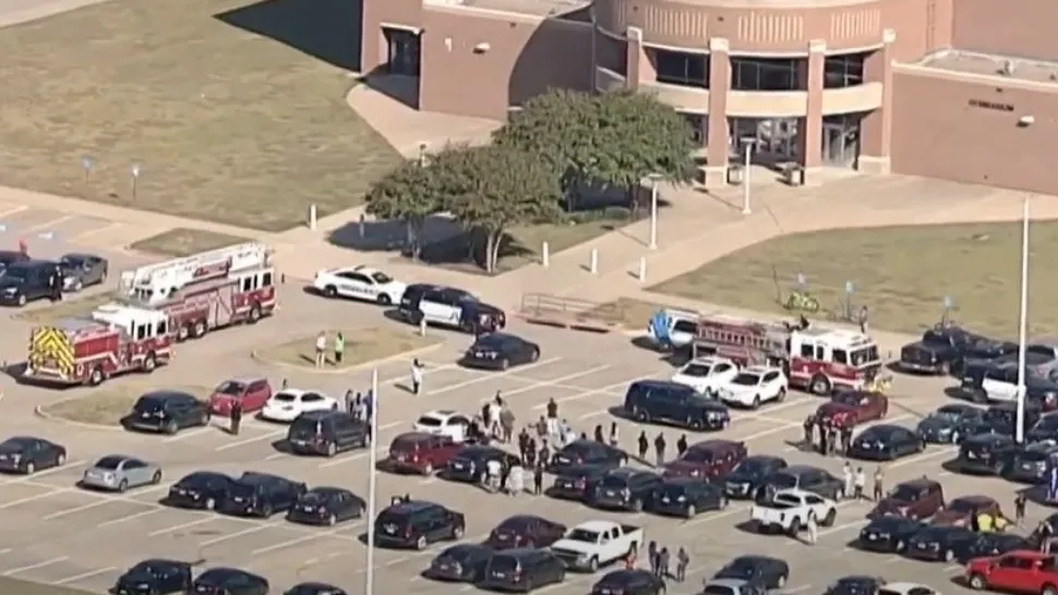 Atac armat într-un liceu din Texas. Foto/Captură video