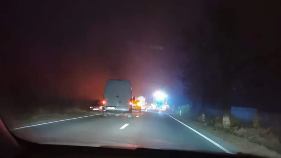 Accident între un autoturism și un microbuz / Foto: actualmm.ro