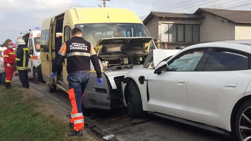 IMPACT devastator în Prahova cu VICTIME - copii dintr-un microbuz ȘCOLAR