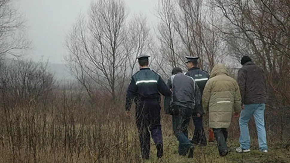 Braconieri surprinși de polițiști (foto: arhivă)