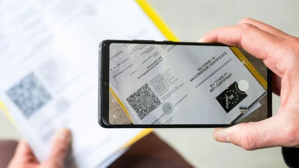Medic din Mehedinţi, arestat preventiv într-un dosar privind eliberarea de certificate de vaccinare false