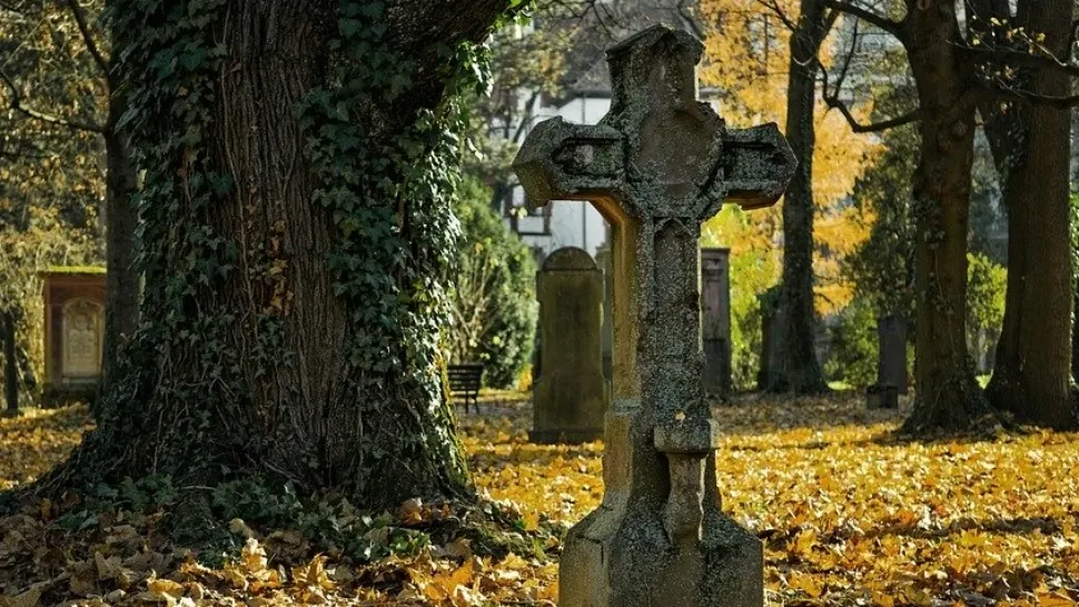 Orașul din România copleșit de decese Covid