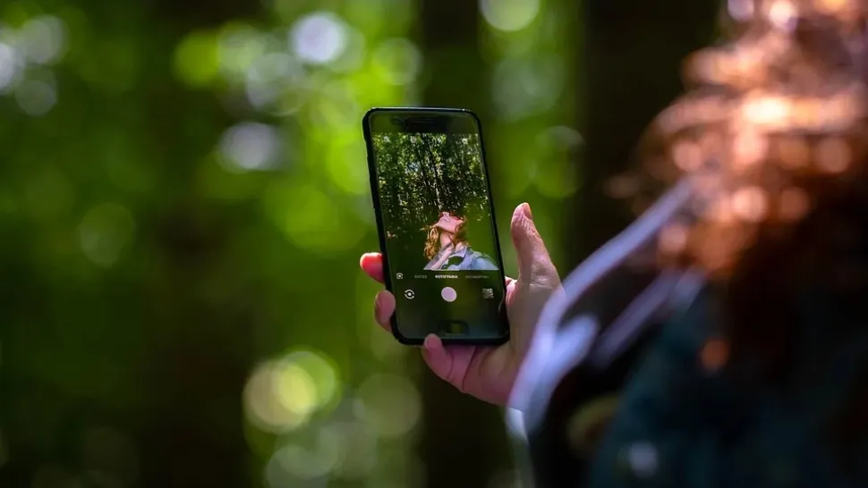 Un deces la 13 zile, provocat de SELFIE! Foto/Profimedia
