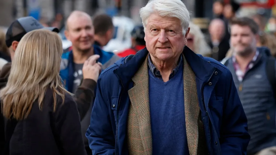 Stanley Johnson, tatăl premierului Angliei, în plin scandal sexual. Foto/ProfiMedia