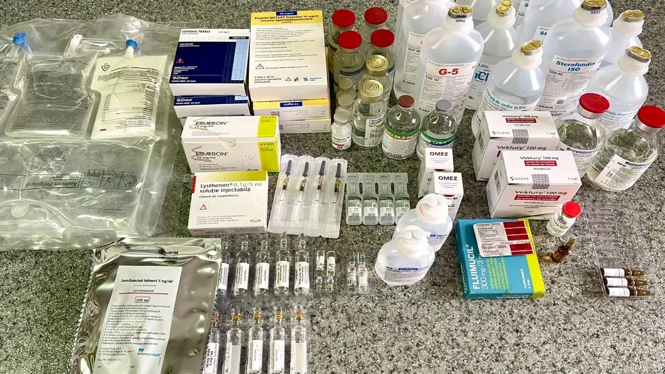 Tratament pentru o zi al unui bolnav COVID / RO Vaccinare