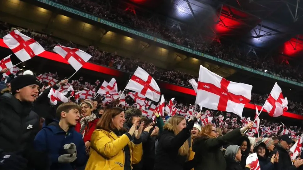 Fani pe stadion în UK FOTO: PRofimedia