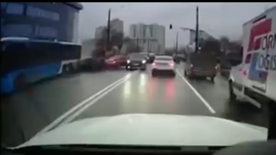 Carambol în Chișinău FOTO: Captura video