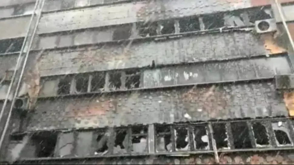 Incendiu bloc Constanța / Captură foto