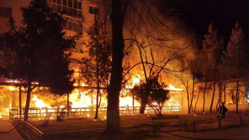 Incendiu Onești FOTO: ISU BACAU