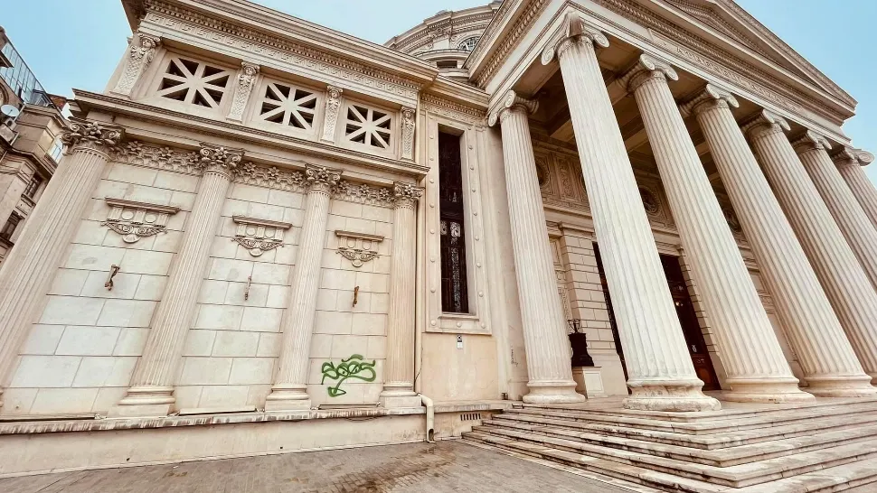 Clădirea Ateneului Român, vandalizată. Foto/ARCEN