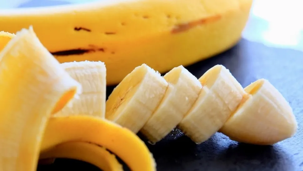 Nu mai mâncați banane dacă suferiți de aceste boli!