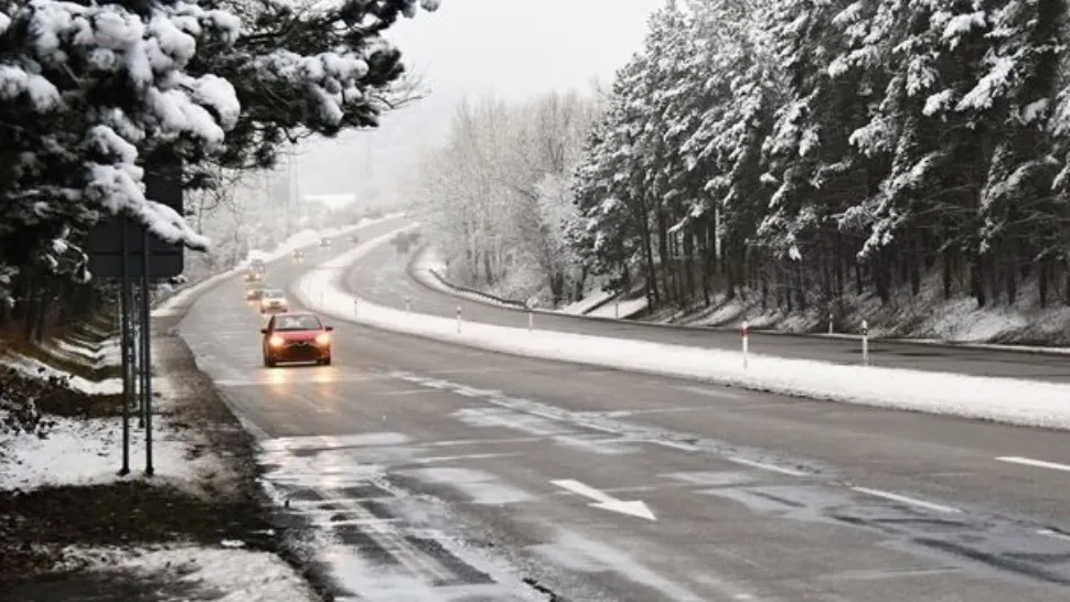 Alertă meteo: cod galben de ploi și POLEI - HARTA cu cele mai afectate zone