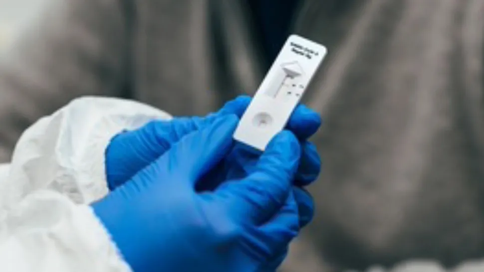 Test depistare infecție COVID