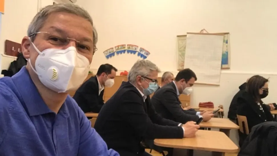 Dacian Cioloș, împreună cu liderii USR, la Mogoșoaia