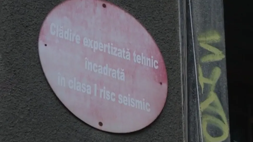 Clădire cu risc seismic / Captură video