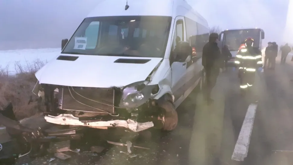 Microbuz școlar implicat într-un accident, în jud. Cluj