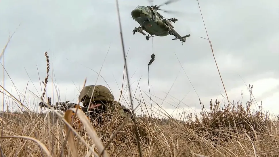 Șeful NATO reclamă un joc dublu al Rusiei / Foto: Profi Media